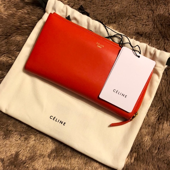 Celine Wallet ❤️ - Picture 2 of 8